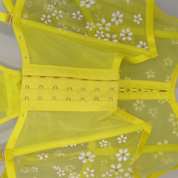 SAVAGE X FENTY Puff Daisy Unlined Bustier and Puff Daisy Bikini Bottoms - Picture 5 of 7